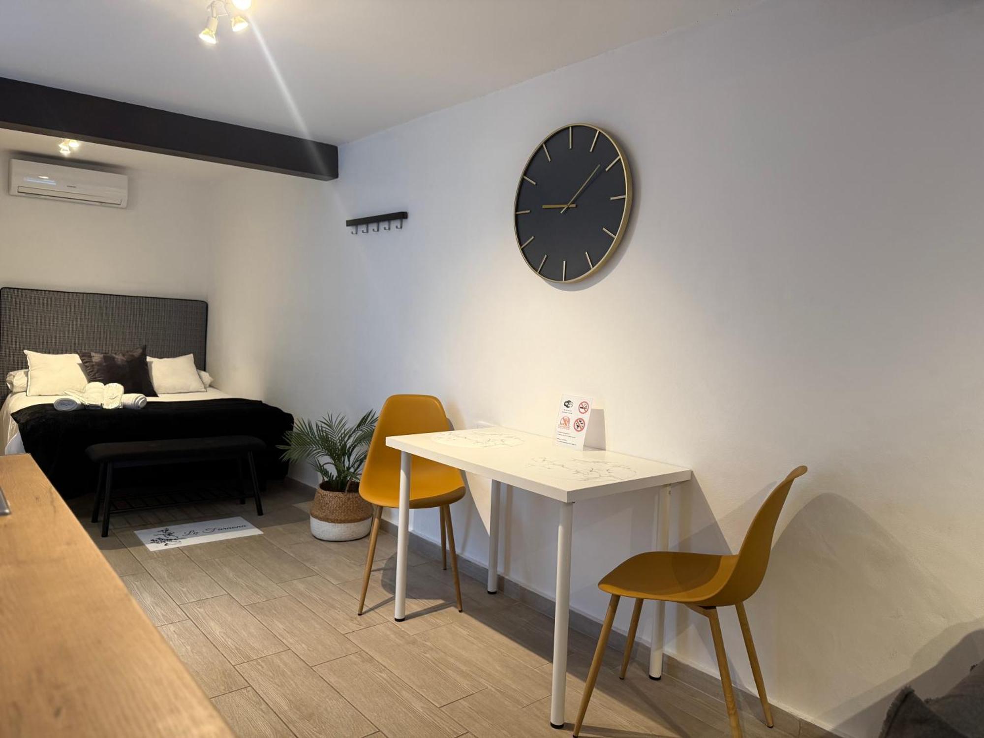 La Faraona Apartment Jerez de la Frontera Luaran gambar